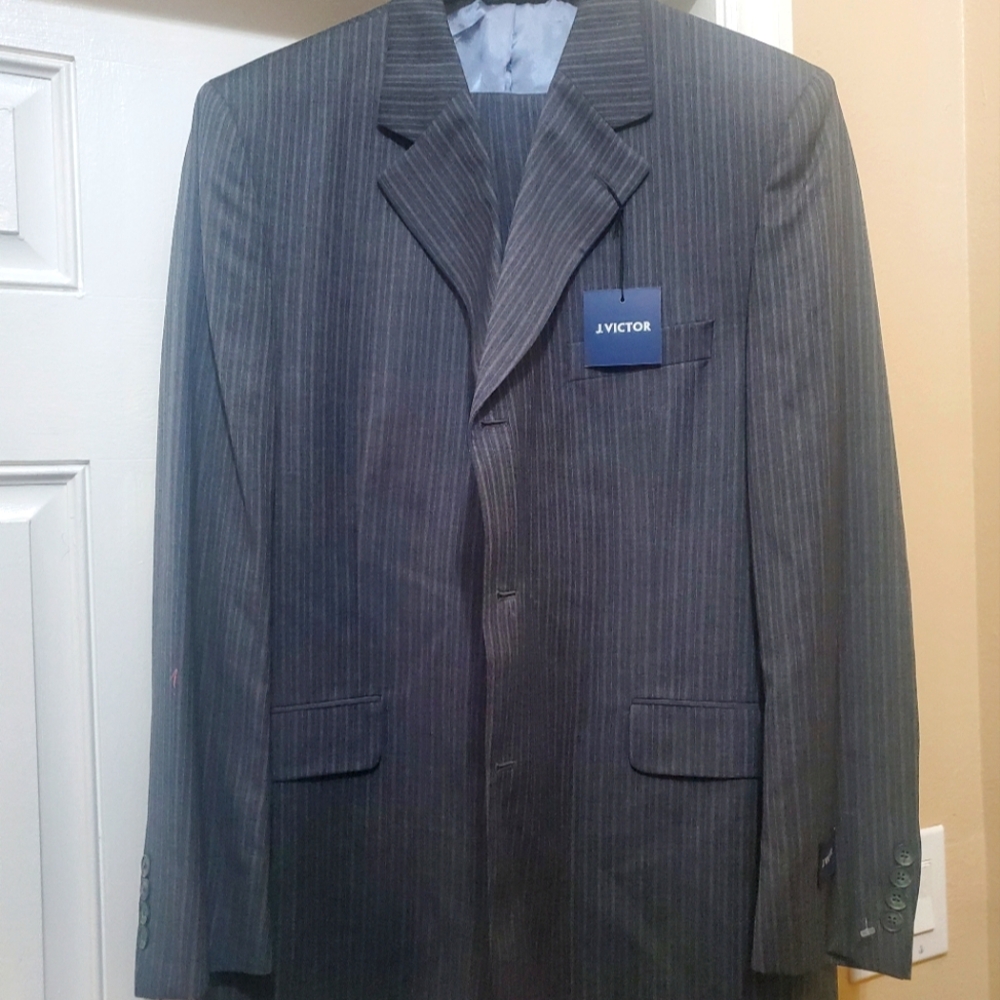 Men's suit